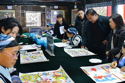 黔南州“文艺振兴乡村五项行动”首个“美术特色村”通过验收